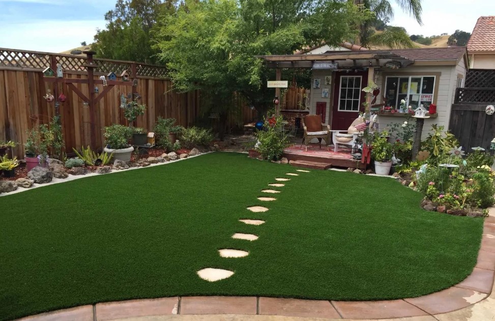 How to Maximize Your Artificial Turf