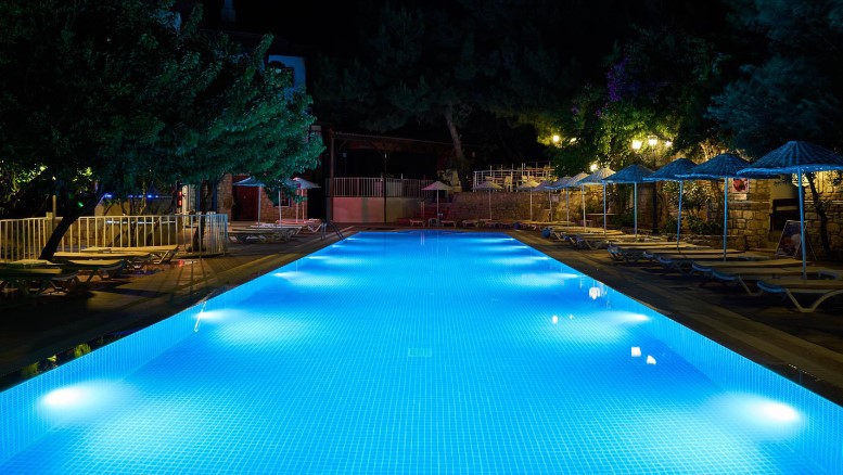 Can You Leave LED Pool Lights on All Night?